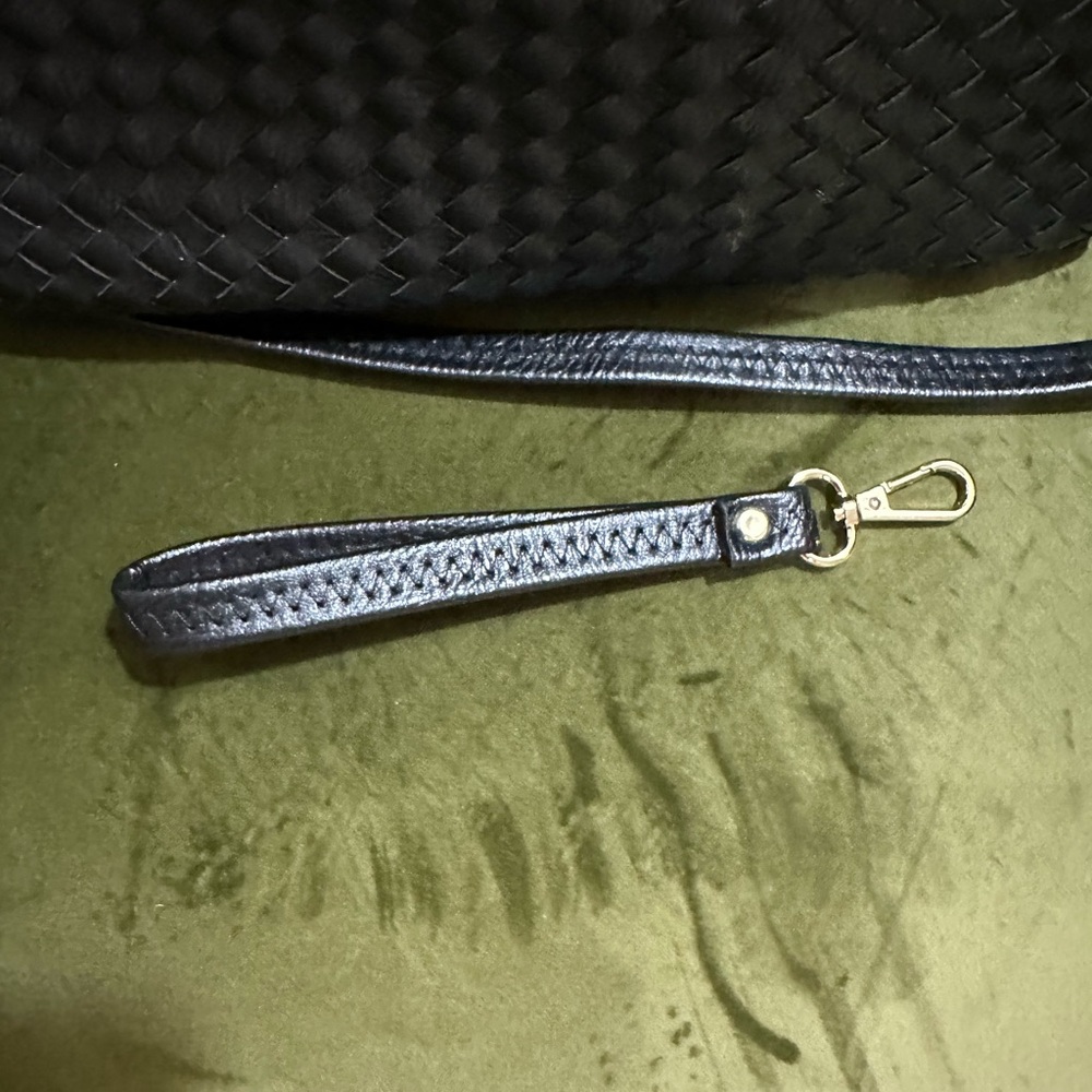 Black Woven Crossbody Bag - Picture 6 of 6